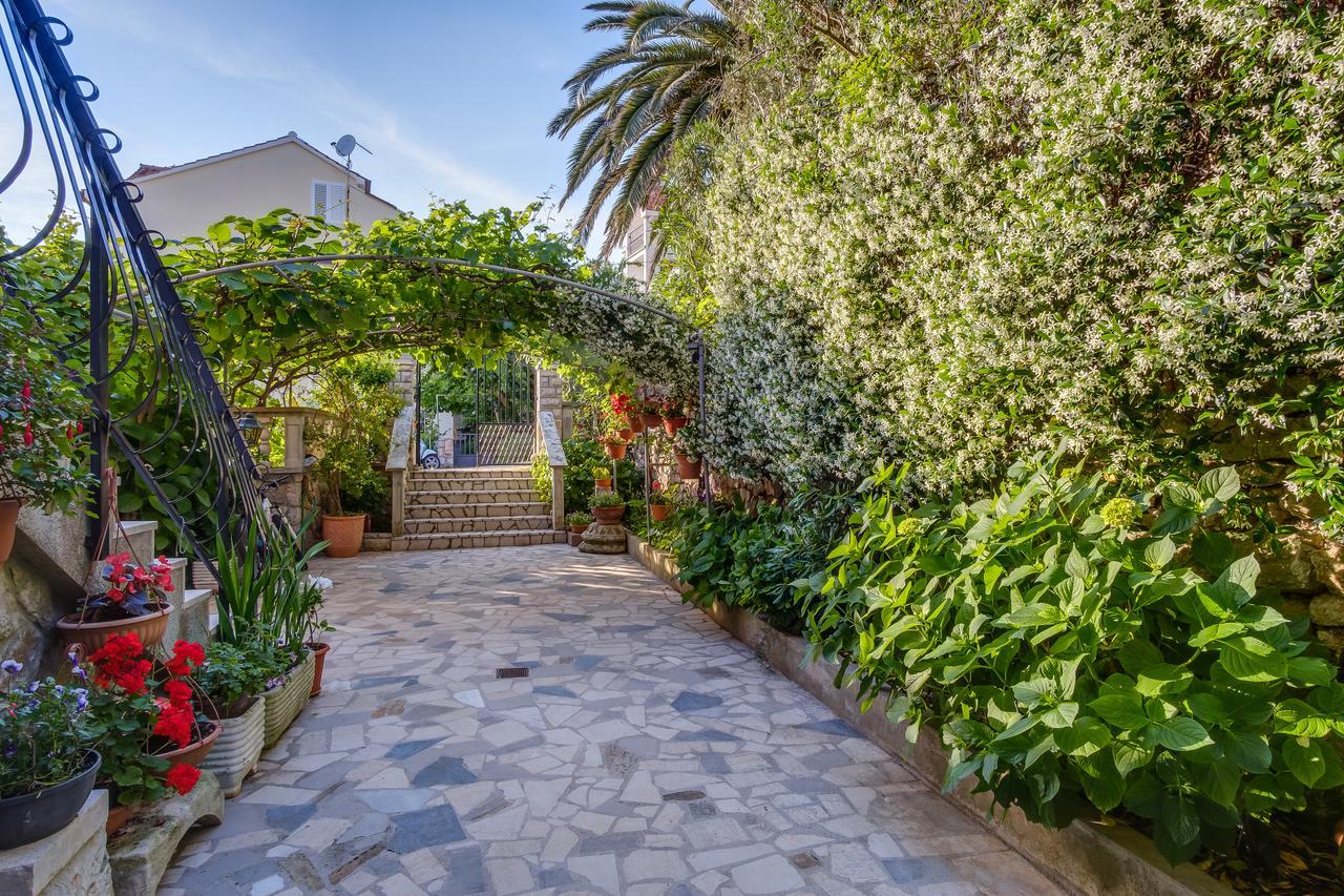Apartments Beba Mali Lošinj Eksteriør billede