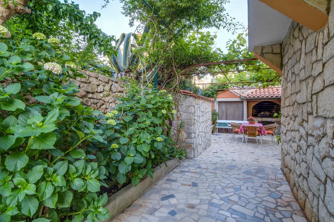 Apartments Beba Mali Lošinj Eksteriør billede