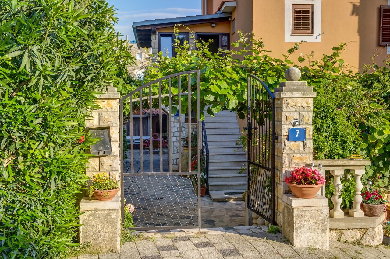 Apartments Beba Mali Lošinj Eksteriør billede