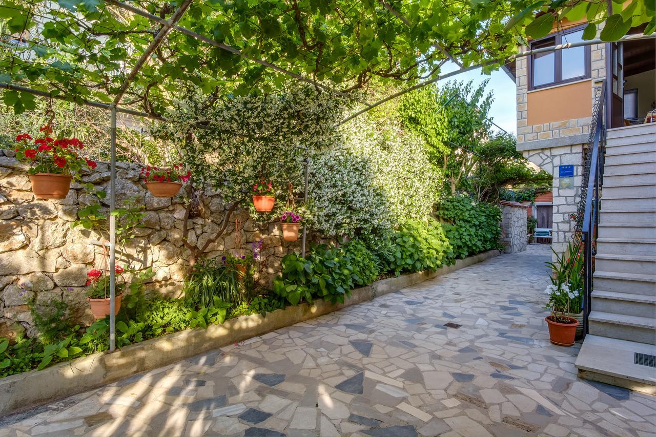 Apartments Beba Mali Lošinj Eksteriør billede