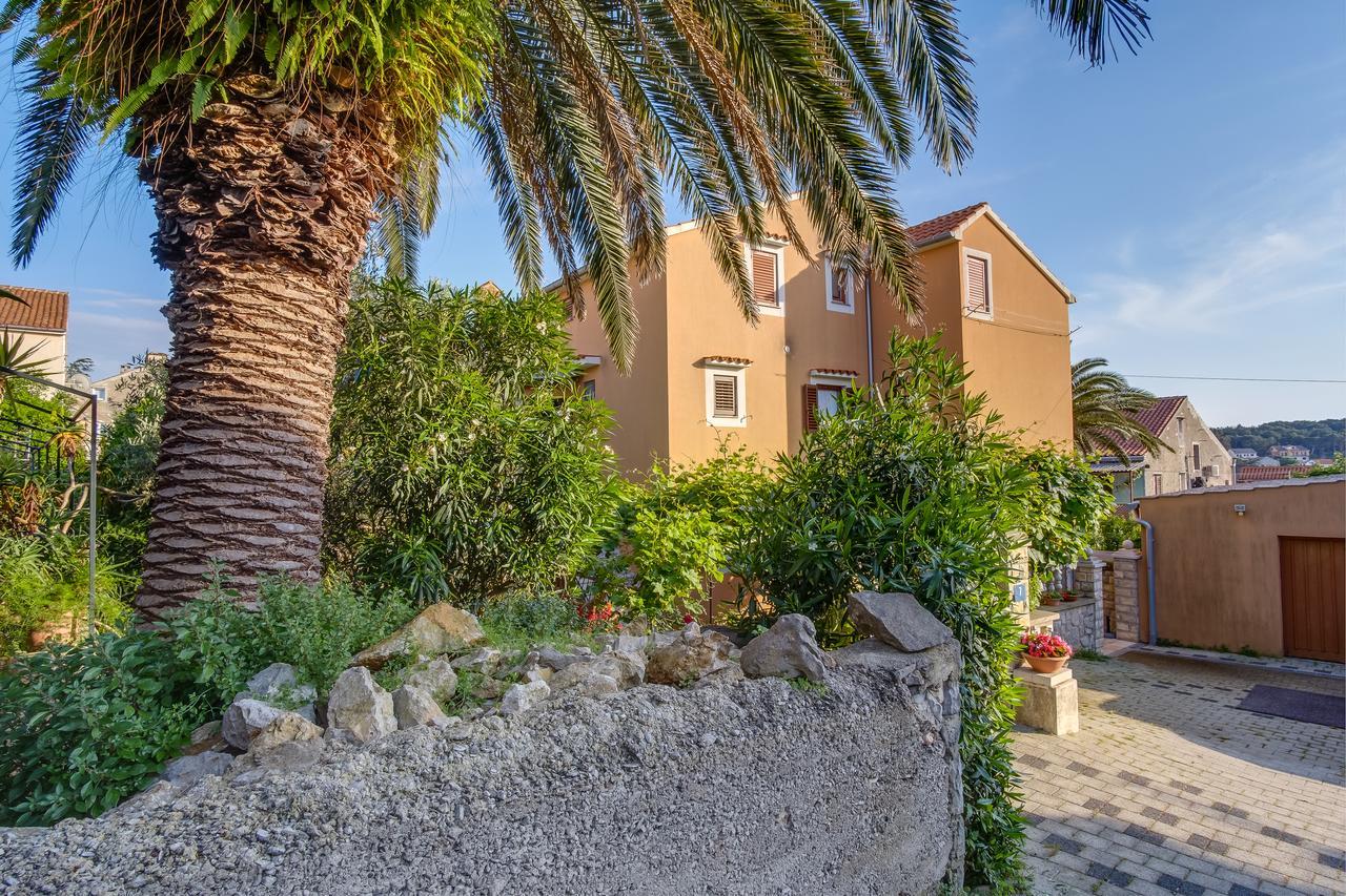 Apartments Beba Mali Lošinj Eksteriør billede