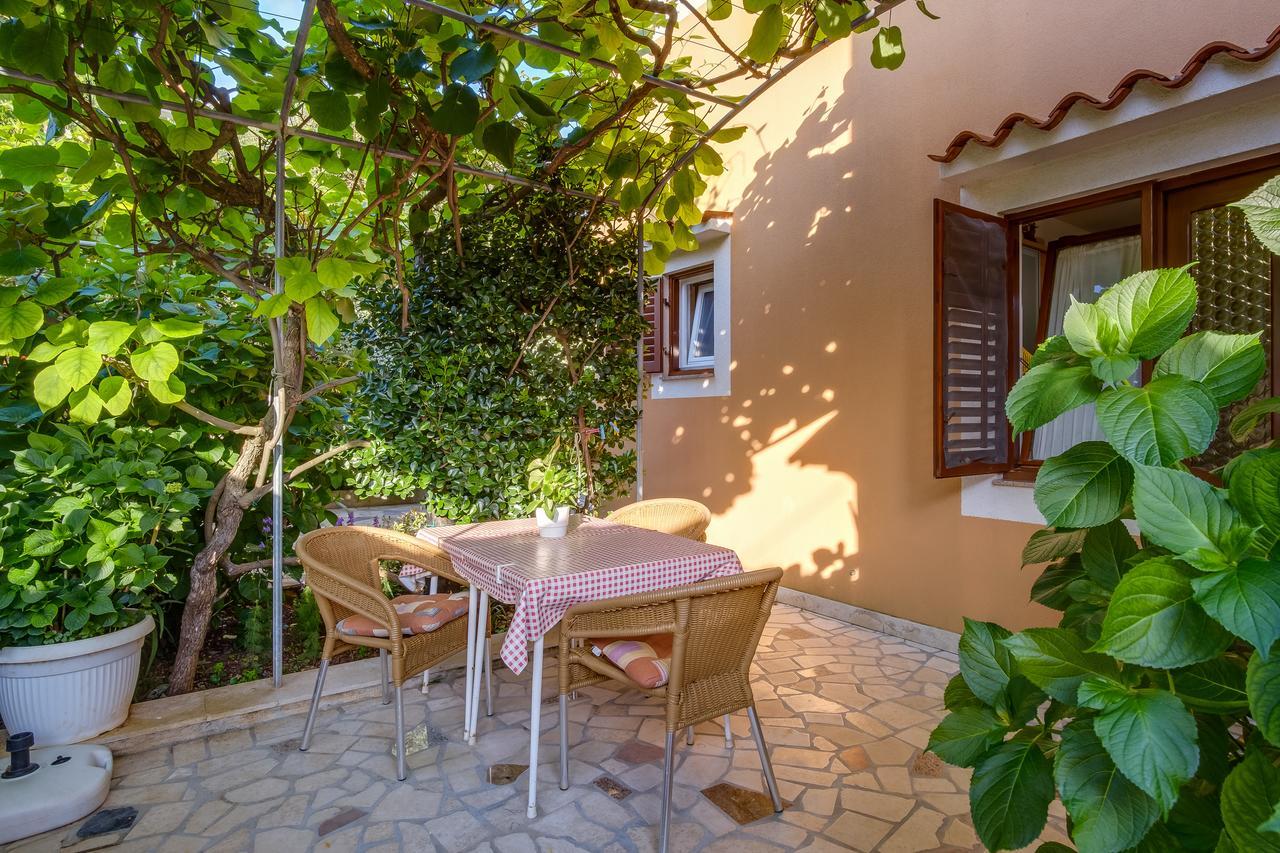 Apartments Beba Mali Lošinj Eksteriør billede